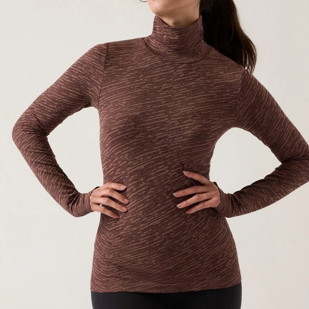 Athleta Flurry Seamless Turtleneck size S Wren Rustic Beige